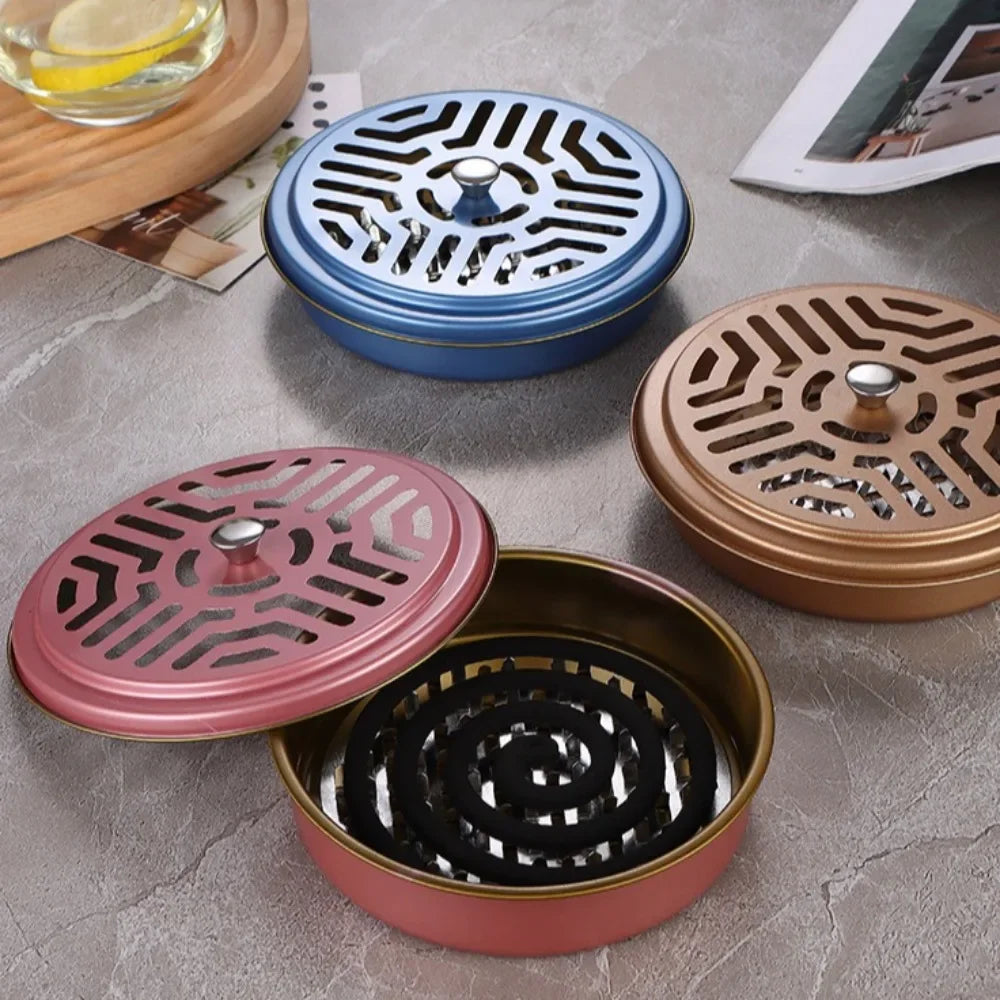 Scatola per spirale antizanzare ignifuga con coperchio rotondo, supporto per spirale da esterno dentellato, vassoio per aromaterapia in ferro.er Nights Camping tools
