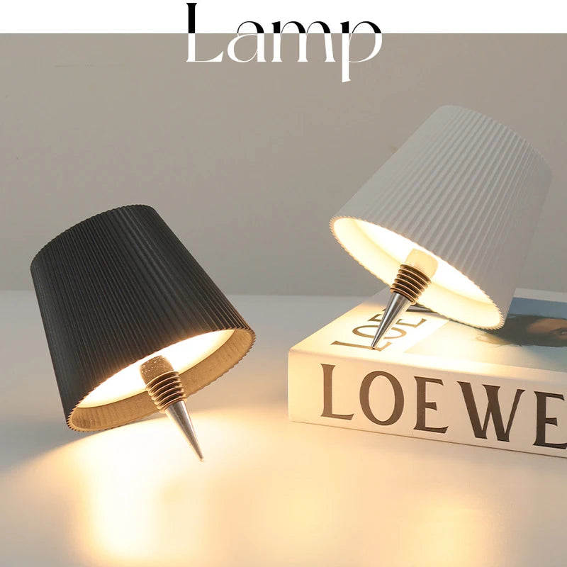 Lampada da tavolo a LED a righe sottili per bottiglie di vino, controllo touch.