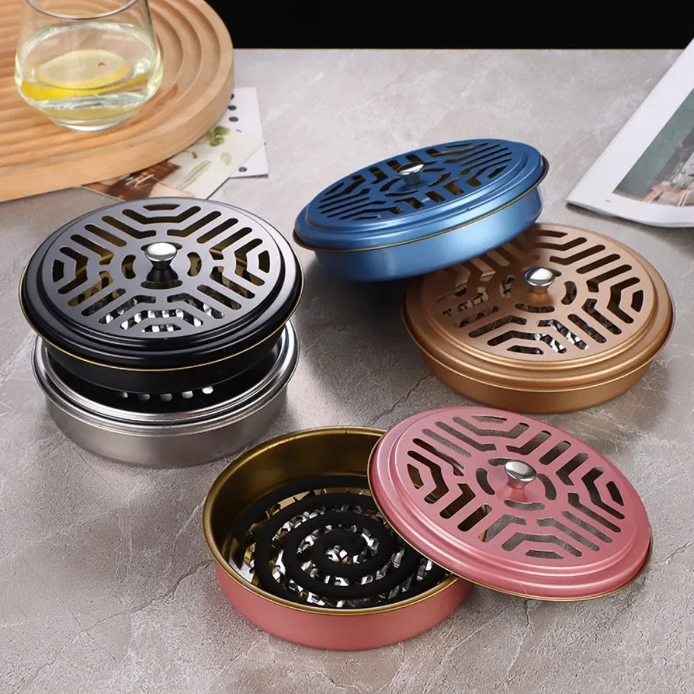 Scatola per spirale antizanzare ignifuga con coperchio rotondo, supporto per spirale da esterno dentellato, vassoio per aromaterapia in ferro.er Nights Camping tools
