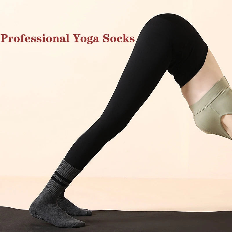 Calzini da yoga antiscivolo da donna con grip, in cotone, lunghi fino a metà polpaccio, caldi e traspiranti, ideali per pilates, danza, fitness e sport all'aria aperta.