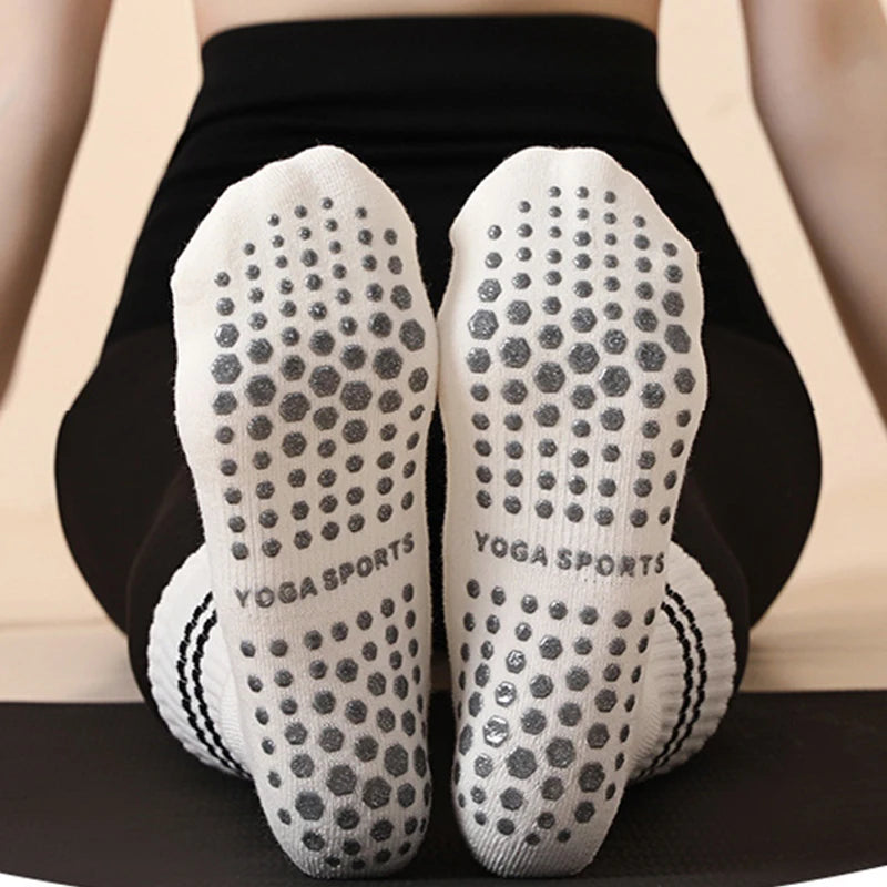 Calzini da yoga antiscivolo da donna con grip, in cotone, lunghi fino a metà polpaccio, caldi e traspiranti, ideali per pilates, danza, fitness e sport all'aria aperta.